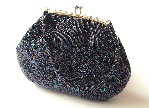 B-15-05紺色花模様ビーズバック